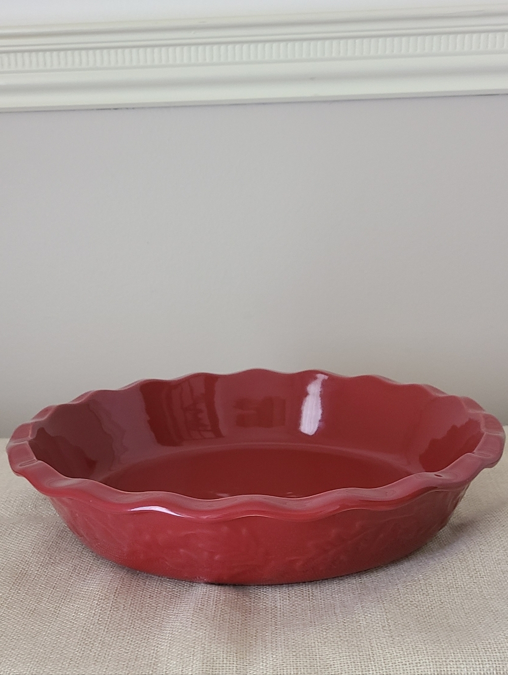 Red Stoneware  Pie Plate with Scalloped Edge